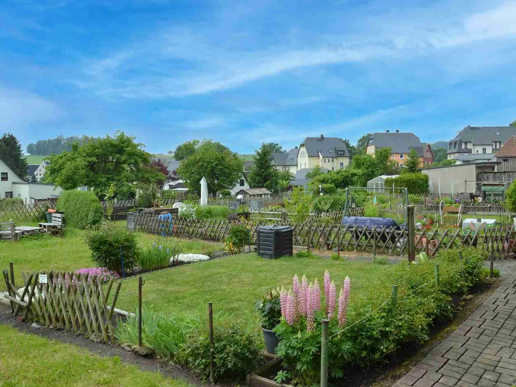 2-Zimmer-Wohnung mit charmantem Garten: Ihre grüne Oase!