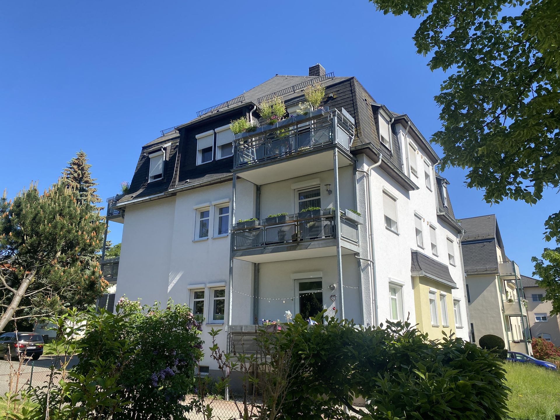 Eigentumswohnung mit zwei Balkonen und Stellplatz in Chemnitz-Rabenstein